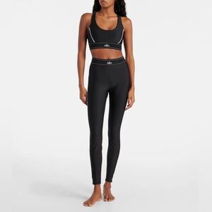 ALO Yoga SET - Airlift Suit Up Bra and Leggings in Black/White - M